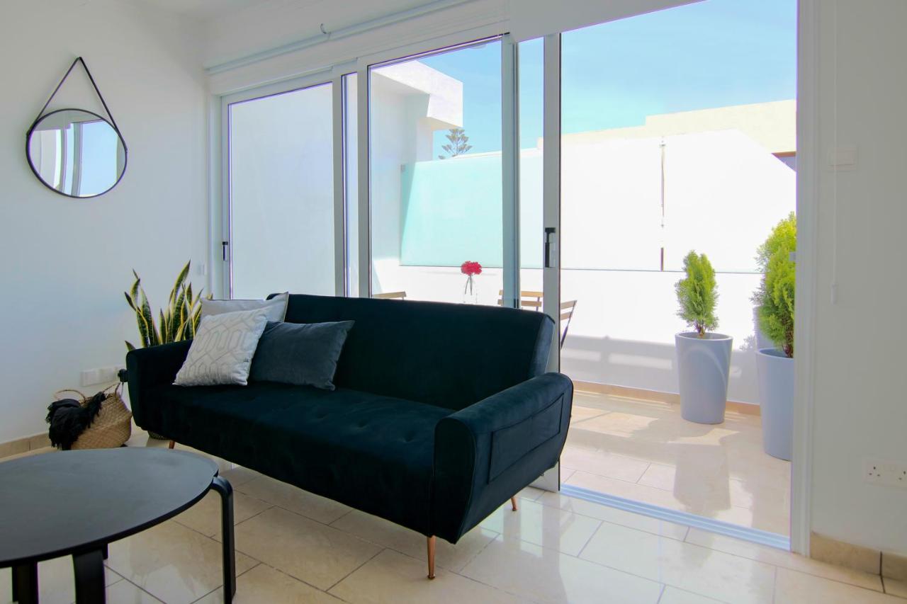 Phaedrus Living: Seaside Luxury Flat Lighthouse 62 Apartment Paphos Ngoại thất bức ảnh