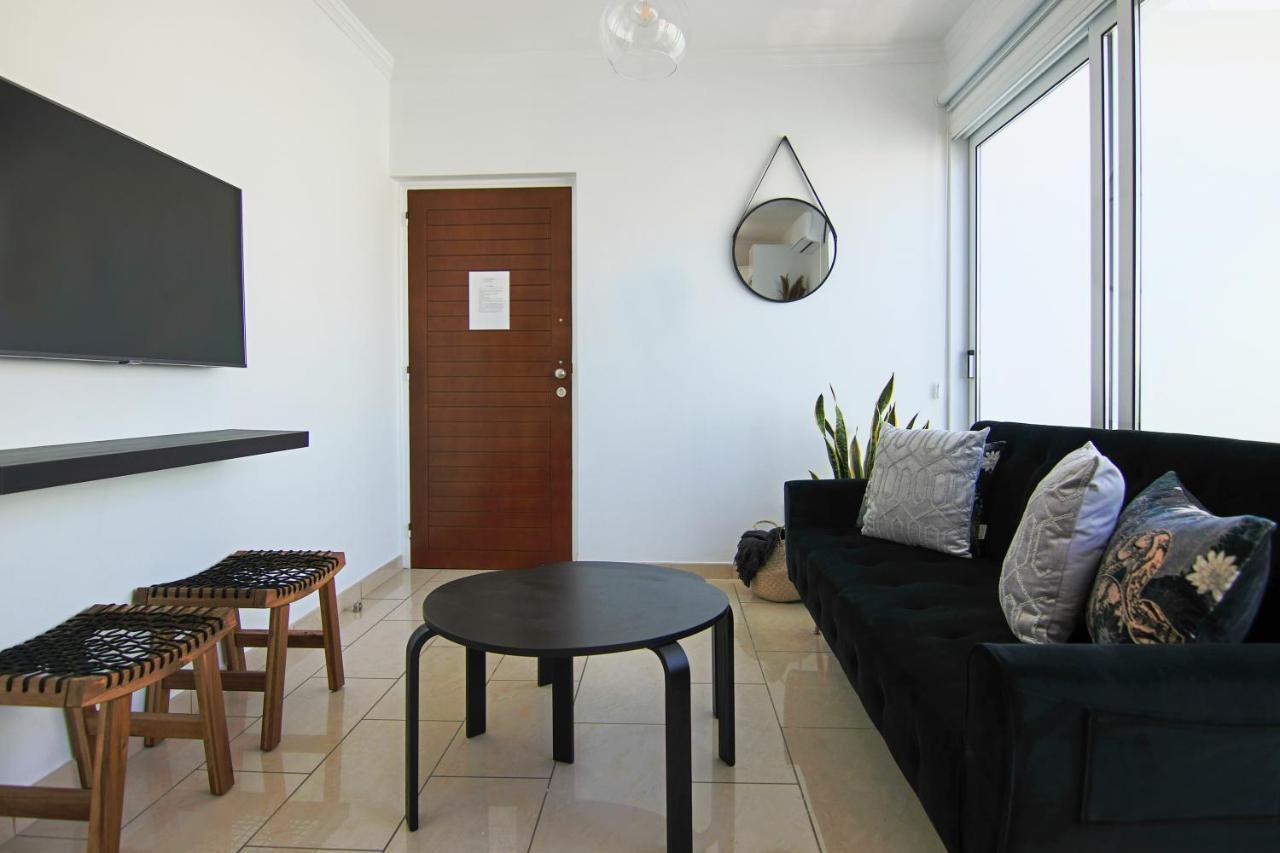 Phaedrus Living: Seaside Luxury Flat Lighthouse 62 Apartment Paphos Ngoại thất bức ảnh